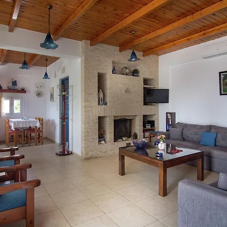 Modish In Lefkogia Crete With Swimming Pool *